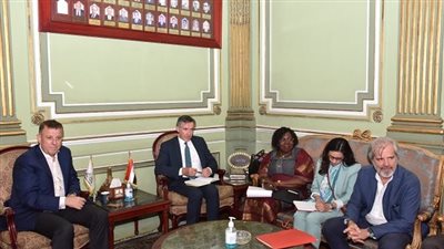 رئيس جامعة عين شمس يلتقي المدير الإقليمي للوكالة الجامعية الفرنكوفونية بالشرق الأوسط