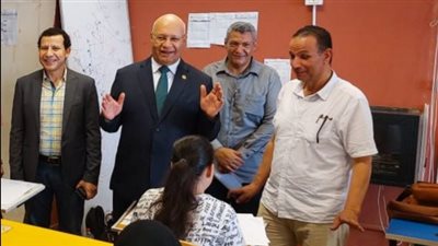 رئيس جامعة بنها يتفقد اختبارات القدرات بكليتي التربية الرياضية والفنون التطبيقية