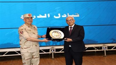 وزير التربية والتعليم وقائد قوات الدفاع الشعبي والعسكري يشهدان الندوة التثقيفية الحادية عشر لتوعية الطلاب بالولاء والانتماء