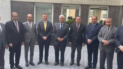 رئيس جامعة المنصورة يشارك فى وفد مشكل من وزارة التعليم العالى لبحث التجربة البريطانية