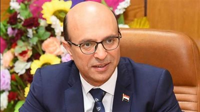  رئيس جامعة أسيوط يتابع تنفيذ إعداد الخطة الاستراتيجية للجامعة 2024 - 2029