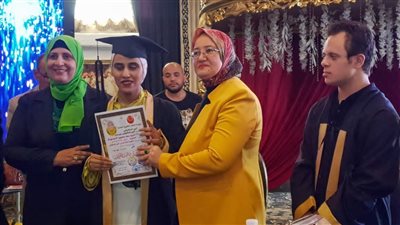 مدارس التربية الخاصة فى محافظة بورسعيد تنظم حفل تخرج دفعة جديدة من طلابها