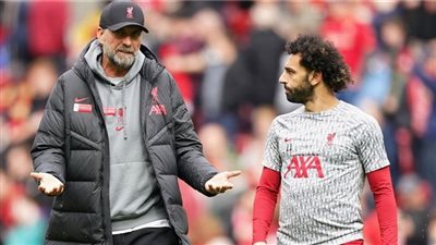 كلوب يخضع لضغوط ليفربول.. ويوافق على بيع محمد صلاح لاتحاد جدة