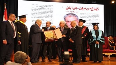 وزير التعليم العالي يشهد حفل أكاديمية الشروق بالمعهد العالي للهندسة