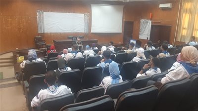 ندوة عن السلوكيات النفسية في فاعليات أسبوع شباب الجامعات جامعة حلوان
