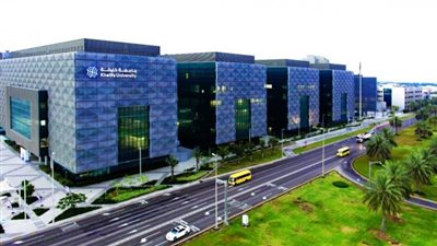 جامعة خليفة بالامارات تعلن حاجتها إلى أعضاء هيئة التدريس