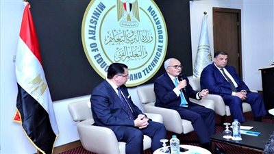 وزير التربية والتعليم يستقبل أوائل الثانوية العامة قبل مغادرتهم في رحلة لألمانيا تنظمها جريدة 