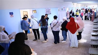 اليوم.. بدء الكشف الطبي للطلاب الجدد الملتحقين بكليات جامعة القاهرة بمستشفى الطلبة