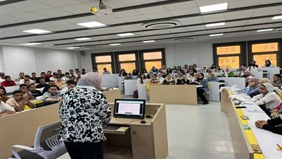 انتظام الدراسة بكليات جامعة سيناء ولقاء تعريفى للطلاب المستجدين