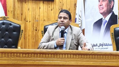 مدير عام تعليم فنى القاهرة يصدر عدد من القرارات الهامة بشأن العام الدراسي الجديد