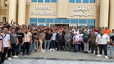 الدكتور عصام فرحات يتابع انتظام الدراسة بجامعة المنيا الأهلية.. ويلتقي بالطلاب