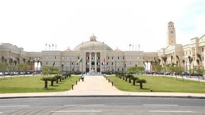 د. الخشت يرأس أول اجتماع لمجلس الجامعة فى مقر جامعة القاهرة الدولية بمدينة 6 أكتوبر اليوم