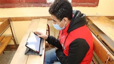لطلاب الثانوية العامة.. التعليم توجه بتسجيل بيانات أجهزة التابلت فى المدارس من خلال التطبيق الإلكتروني