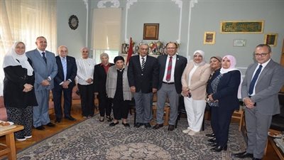 رئيس جامعة حلوان يقوم بزيارة كلية التربية الرياضية للبنات بالجزيرة ويتفقد اختبارات التأهيلي دكتوراه