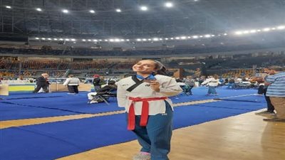 طالبة بالجامعة اليابانية تفوز بالمركز الرابع بالبطولة العربية الأولى للأندية للتايكوندو