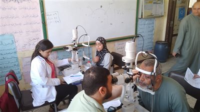 قوافل طبية تجوب مدارس تعليم الجيزة