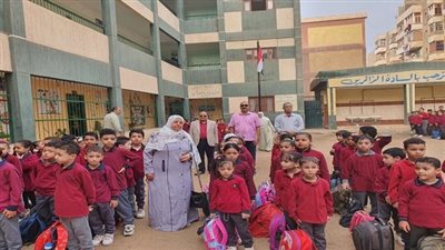 مدير تعليم المنوفية يزور مدرسة عثمان بن عفان الابتدائية بإدارة منوف التعليمية لمتابعة انتظام الدراسة