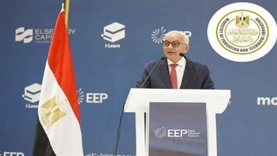 وزير التعليم: طلاب مدارس التكنولوجيا التطبيقية يتم حجزهم للعمل قبل تخرجهم