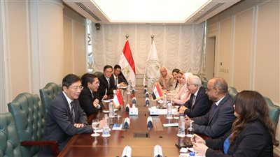 وزير التربية والتعليم يبحث مع الوزير الثاني السنغافوري للشئون الخارجية والتعليم تعزيز التعاون في مجال تطوير التعليم قبل الجامعي