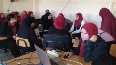 برنامج تدريبى لمعلمى الإنجليزية في الصف السادس الابتدائى