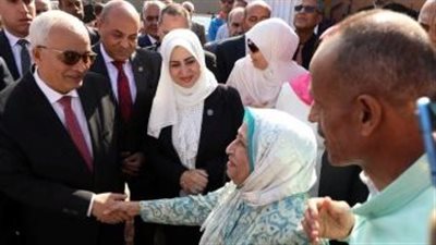 سيدة من الشرقية تتبرع بقطعة أرض لبناء مدرسة ووزير التعليم يفتتحها