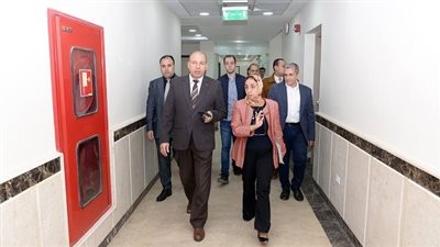 رئيس جامعة المنصورة الأهلية يتابع العملية التعليمية وسير امتحانات الترم الأول