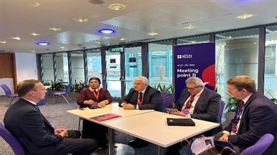 وزير التعليم العالى يلتقي بعدد من كبار مسؤولي التعليم بالمملكة المتحدة