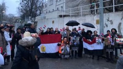 أبناء الجالية المصرية في النمسا يصوتون بالانتخابات وينظمون وقفة لدعم فلسطين