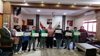 مدير تعليم القليوبية  تهنئ الفائزين في مسابقة أوائل الطلبة للمرحلة الإبتدائية