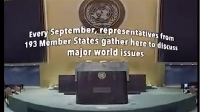 بتقنية الواقع الافتراضي المعزز في عمل محاكاة لزيارة ميدانية للجمعية العمومية في منظمة الأمم المتحدة في جامعة المنصورة