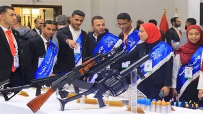 زيارة وفد طلابي من جامعة المنيا للمعرض الدولي 