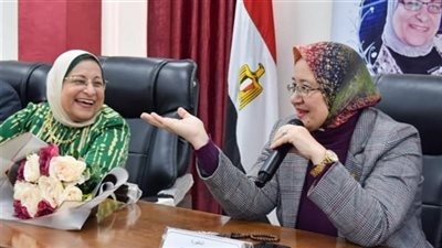 وكيل تعليم بورسعيد تكرم موجه عام التربية الاجتماعية لاكتمال مسيرة عطائها