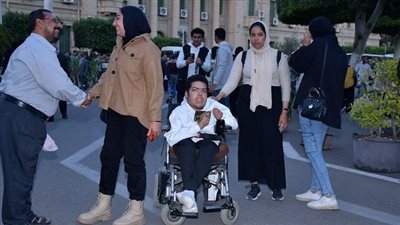 ذوي الهمم في جامعة القاهرة يشاركون يدلون بأصواتهم في الانتخابات الرئاسية 