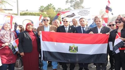 مدير تعليم القاهرة يقود مسيرات حاشدة للمشاركة فى الانتخابات الرئاسية