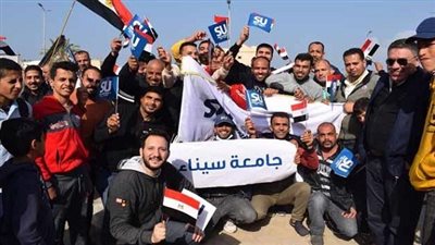 طلاب جامعة سيناء يواصلون المشاركة في العملية الانتخابية 