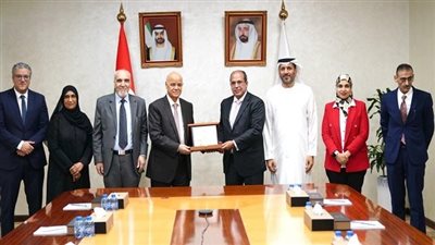 مدير جامعة الشارقة يستقبل رئيس الجامعة البريطانية في مصر لبحث سبل التعاون المشترك