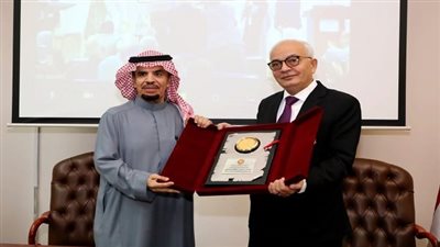 حجازي يوقع برتوكول تعاون مع مركز اليونسكو لتعزيز التعاون في المجالات العلمية