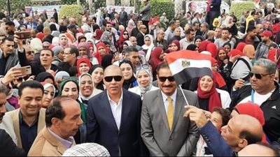 سلومة وقيادات تعليم الجيزة:نعم لـ “الرئيس عبد الفتاح السيسى” حبا ودعما وتأييدا من أجل الاستقرار والتنمية 