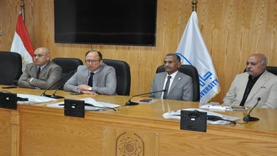 رئيس جامعة حلوان يشهد نموذج محاكاة قضية تحكيمية فى الملكية الفكرية