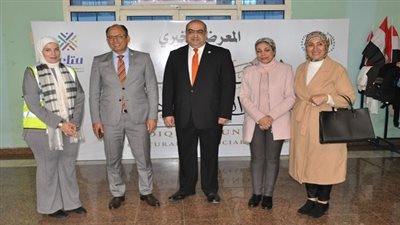 جامعة حلوان تنظم معرضًا خيريًا للملابس بأسعار رمزية