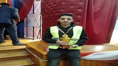 طالب من مطروح يحقق المركز الأول على مستوى الجمهورية في تخصص تبريد وتكييف الهواء