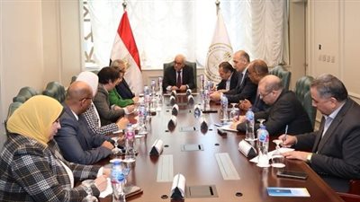 رضا حجازي: توسيع نطاق مدارس المتفوقين في العلوم والتكنولوجيا