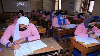 اخبار التعليم.. خبر هام بشأن امتحان نصف العام للصفين الأول والثانى الثانوى