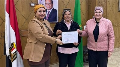 مدير تعليم القليوبية يكرم توجيه عام التربية الرياضية