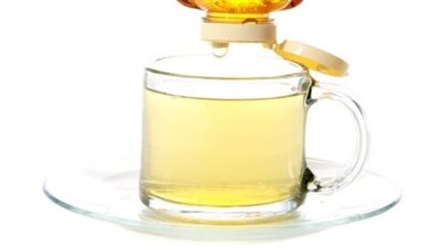  فوائد شرب الماء الدافئ بالعسل..منح الطاقة والصحة ويحمى من الأمراض 