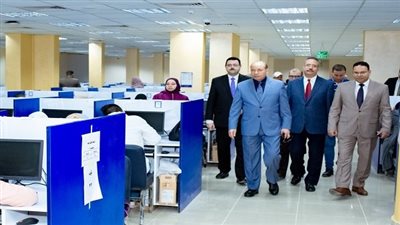 جولة تفقدية لرئيس جامعة المنصورة بشأن الإطمئنان على سير الإمتحانات 