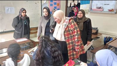 وكيل تعليم القاهرة تتفقد سير أعمال إمتحانات النقل بإدارة الوايلى التعليمية