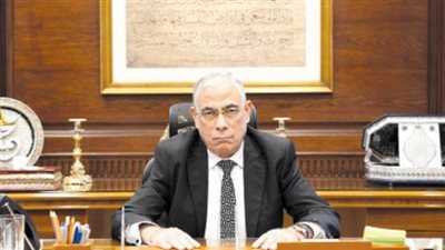 إحالة مدير عام بـ الجمارك الى النيابة العامة بتهمة الرشوة