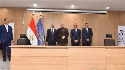 رئيس جامعة أسيوط يوقع بروتوكول تعاون مع المعهد القومى للاتصالات فى الأبحاث