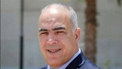 نائب رئيس الجامعة المصرية اليابانية يتفقد امتحانات الفصل الدراسى الأول